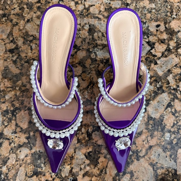 Mach & Mach Diamond of Elizabeth Imitation Pearl Pointed Toe Mule - Picture 2 of 9